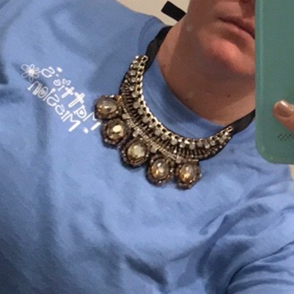 Loft Ribbon Collar Necklace - Picture 3 of 4